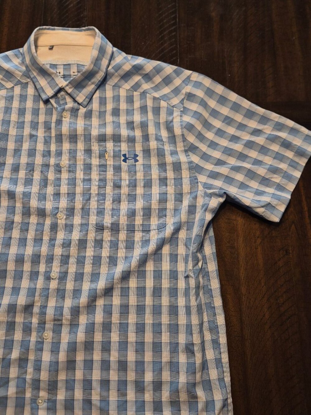 Under Armour UA Fish Pro Hybrid Woven Button Up Shirt Size XL Fitted Plaid G803
